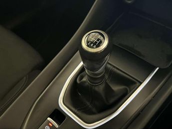 Nissan Qashqai 1.3 DIG-T MHEV N-Connecta Euro 6 (s/s) 5dr
