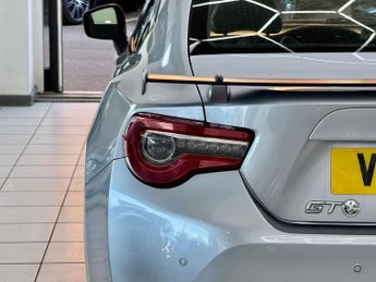 Toyota GT86 2.0 Boxer D-4S Pro Auto Euro 6 2dr