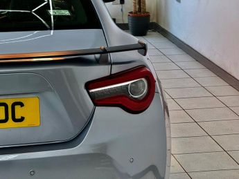 Toyota GT86 2.0 Boxer D-4S Pro Auto Euro 6 2dr