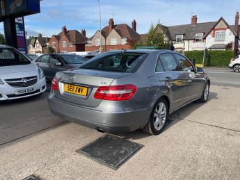 Mercedes-Benz E Class 3.0 E350 CDI V6 BlueEfficiency Avantgarde G-Tronic Euro 5 4dr