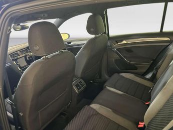 Volkswagen Golf 1.5 TSI EVO GPF R-Line Hatchback 5dr Petrol DSG Euro 6 (s/s) (15