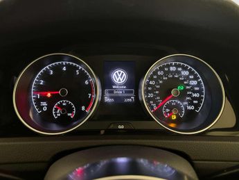 Volkswagen Golf 1.5 TSI EVO GPF R-Line Hatchback 5dr Petrol DSG Euro 6 (s/s) (15