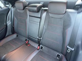 Mercedes-Benz A Class 1.3 A250e 15.6kWh AMG Line (Premium Plus 2) 8G-DCT Euro 6 (s/s) 