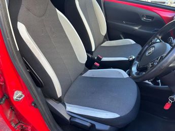 Toyota AYGO 1.0 VVT-i x-play Euro 6 5dr