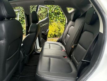 MG MG ZS 44.5kWh Exclusive Auto 5dr