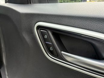 MG MG ZS 44.5kWh Exclusive Auto 5dr