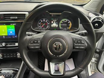 MG MG ZS 44.5kWh Exclusive Auto 5dr