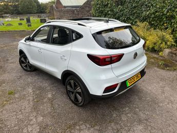 MG MG ZS 44.5kWh Exclusive Auto 5dr