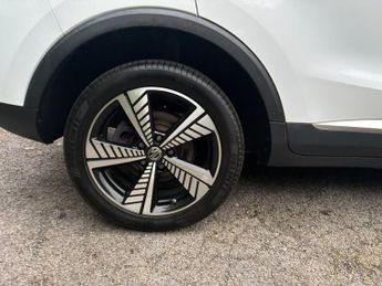 MG MG ZS 44.5kWh Exclusive Auto 5dr
