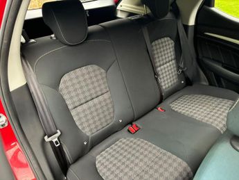 MG MG ZS 44.5kWh Excite Auto 5dr