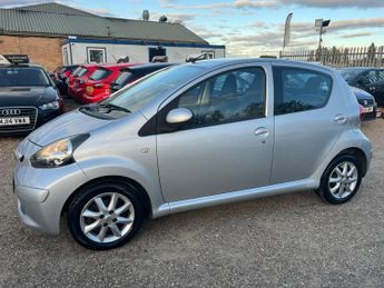 Toyota AYGO 1.0 VVT-i Platinum Euro 4 5dr