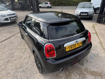 MINI Hatch 1.5 Cooper D Auto Euro 6 (s/s) 3dr