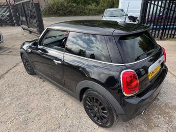 MINI Hatch 1.5 Cooper D Auto Euro 6 (s/s) 3dr