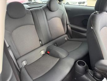 MINI Hatch 1.5 Cooper D Auto Euro 6 (s/s) 3dr