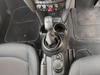 MINI Hatch 1.5 Cooper D Auto Euro 6 (s/s) 3dr