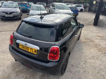 MINI Hatch 1.5 Cooper D Auto Euro 6 (s/s) 3dr