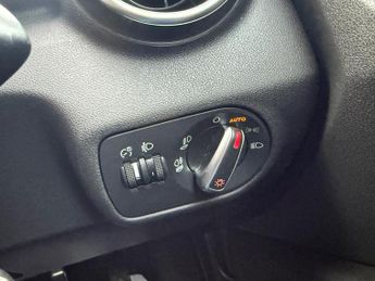 Audi A1 1.4 TFSI Sport Sportback S Tronic Euro 5 (s/s) 5dr