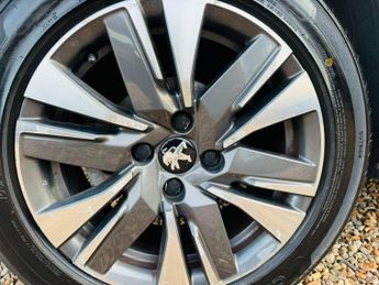 Peugeot 2008 1.2 PureTech Allure Premium Euro 6 (s/s) 5dr