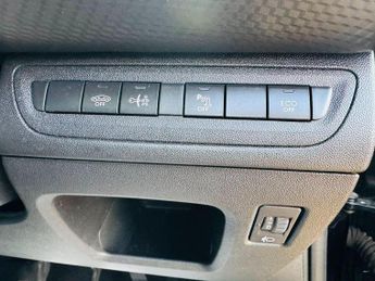 Peugeot 2008 1.2 PureTech Allure Premium Euro 6 (s/s) 5dr