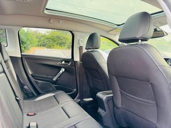 Peugeot 2008 1.2 PureTech Allure Premium Euro 6 (s/s) 5dr