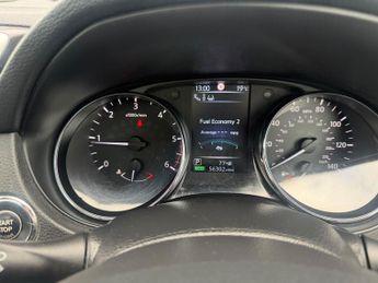Nissan Qashqai 1.6 dCi Tekna XTRON 2WD Euro 6 (s/s) 5dr
