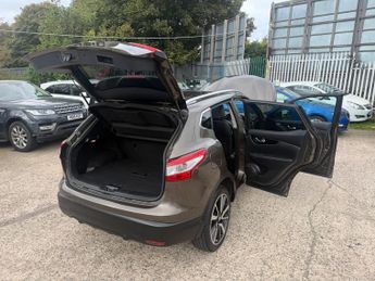 Nissan Qashqai 1.6 dCi Tekna XTRON 2WD Euro 6 (s/s) 5dr