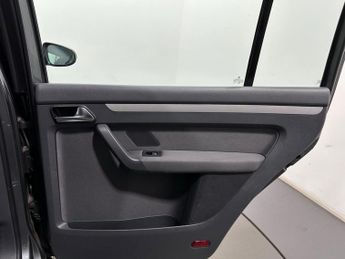 Volkswagen Touran 1.6 TDI BlueMotion Tech S DSG Euro 5 (s/s) 5dr