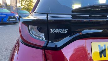 Toyota Yaris 1.5 VVT-h Icon Hatchback 5dr Petrol Hybrid E-CVT Euro 6 (s/s) (1