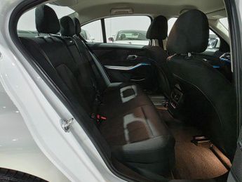 BMW 3 Series 2.0 330e 12kWh SE Pro Auto Euro 6 (s/s) 4dr