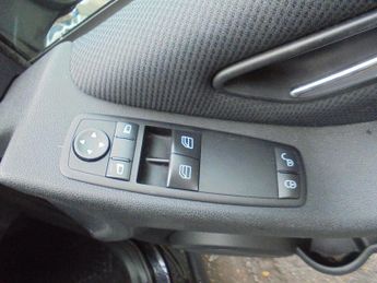 Mercedes-Benz A Class 1.5 A160 Classic SE CVT 5dr