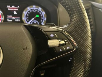 Skoda Karoq 1.5 TSI ACT SportLine SUV 5dr Petrol DSG Euro 6 (s/s) (150 ps)