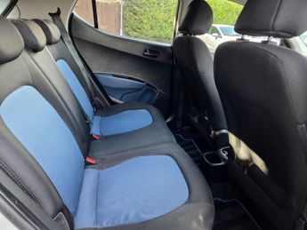 Hyundai i10 1.2 SE Auto Euro 5 5dr