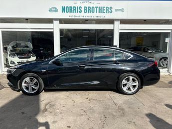Vauxhall Insignia 1.6 Turbo D ecoTEC Tech Line Nav Grand Sport Euro 6 (s/s) 5dr