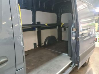 Mercedes-Benz eSprinter 55kWh Progressive Auto FWD L2 H2 5dr 20kW Charger