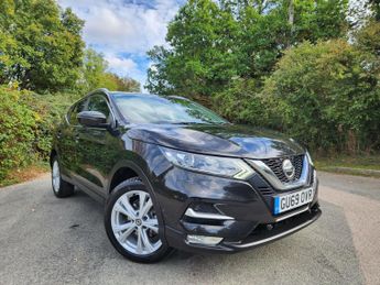 Nissan Qashqai 1.3 DIG-T N-Connecta Euro 6 (s/s) 5dr