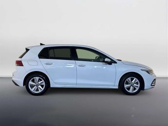 Volkswagen Golf 1.5 eTSI MHEV Life Hatchback 5dr Petrol Hybrid DSG Euro 6 (s/s) 