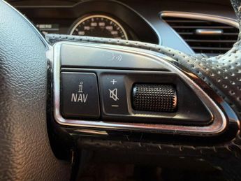AUDI A4 2.0 TDI S line Saloon 4dr Diesel S Tronic quattro Euro 5 (s/s) (