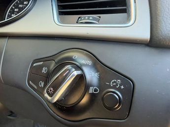 AUDI A4 2.0 TDI S line Saloon 4dr Diesel S Tronic quattro Euro 5 (s/s) (