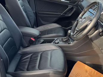 Volkswagen Tiguan Allspace 2.0 TDI SEL SUV 5dr Diesel DSG 4Motion Euro 6 (s/s) (150 ps)