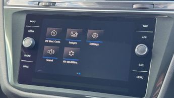 Volkswagen Tiguan Allspace 2.0 TDI SEL SUV 5dr Diesel DSG 4Motion Euro 6 (s/s) (150 ps)