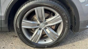 Volkswagen Tiguan Allspace 2.0 TDI SEL SUV 5dr Diesel DSG 4Motion Euro 6 (s/s) (150 ps)