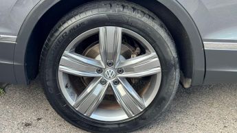 Volkswagen Tiguan Allspace 2.0 TDI SEL SUV 5dr Diesel DSG 4Motion Euro 6 (s/s) (150 ps)