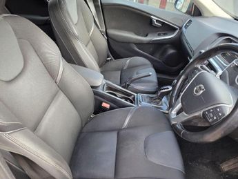 Volvo V40 1.5 T2 Momentum Nav Plus Auto Euro 6 (s/s) 5dr
