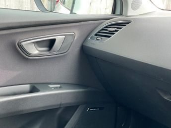 SEAT Leon 2.0 TDI FR Technology DSG Euro 6 (s/s) 5dr