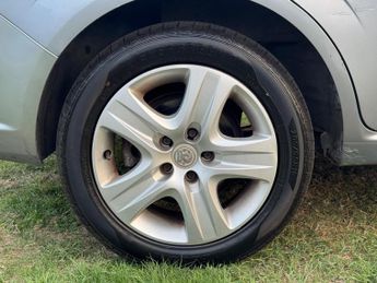 Vauxhall Zafira 1.9 CDTi Exclusiv Auto Euro 4 5dr