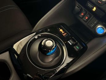 Nissan Leaf 39kWh N-Connecta Hatchback 5dr Electric Auto (150 ps)