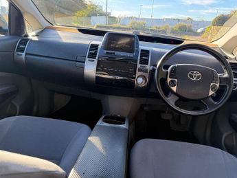 Toyota Prius 1.5 T Spirit CVT 5dr