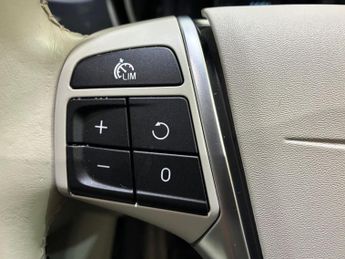 Volvo V40 Cross Country 1.5 T3 Auto Euro 6 (s/s) 5dr