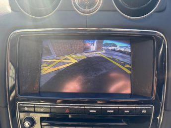 Jaguar XJ 3.0d V6 Portfolio Auto Euro 5 (s/s) 4dr (LWB)