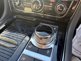 Jaguar XJ 3.0d V6 Portfolio Auto Euro 5 (s/s) 4dr (LWB)